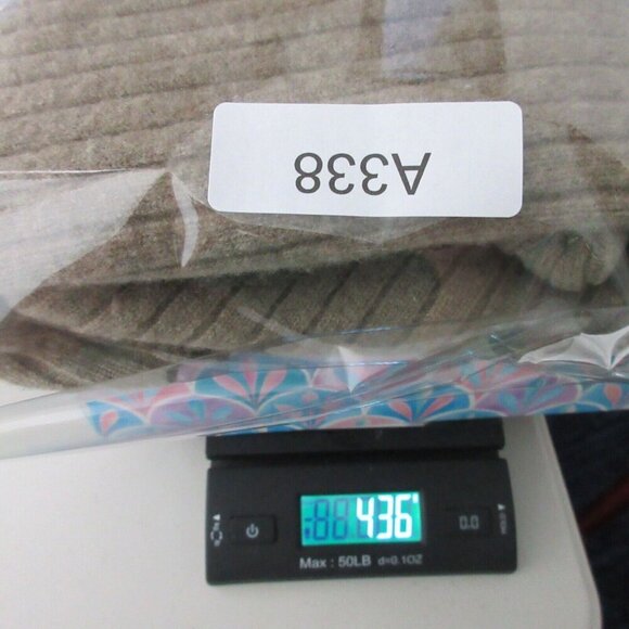 Club Monaco 100% Wool V-Neck Sweater Men's L Ribbed Pullover Casual Green 436 - Picture 11 of 11